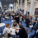 Fes contactes de qualitat i de manera ràpida, amb la garantia dels Col·legis Professionals!